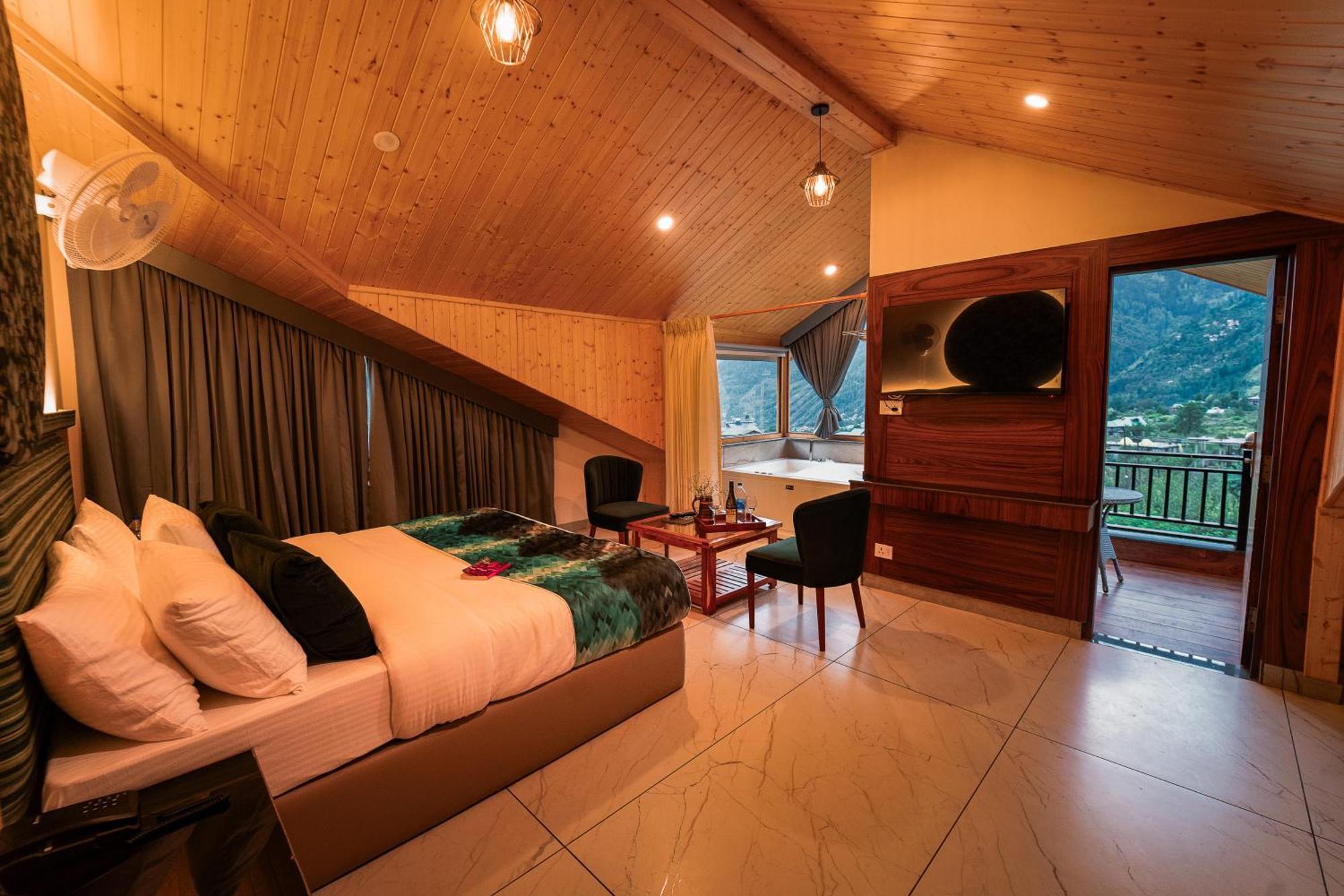 Hotel Nazaara - A Luxe Retreat Manāli Zewnętrze zdjęcie