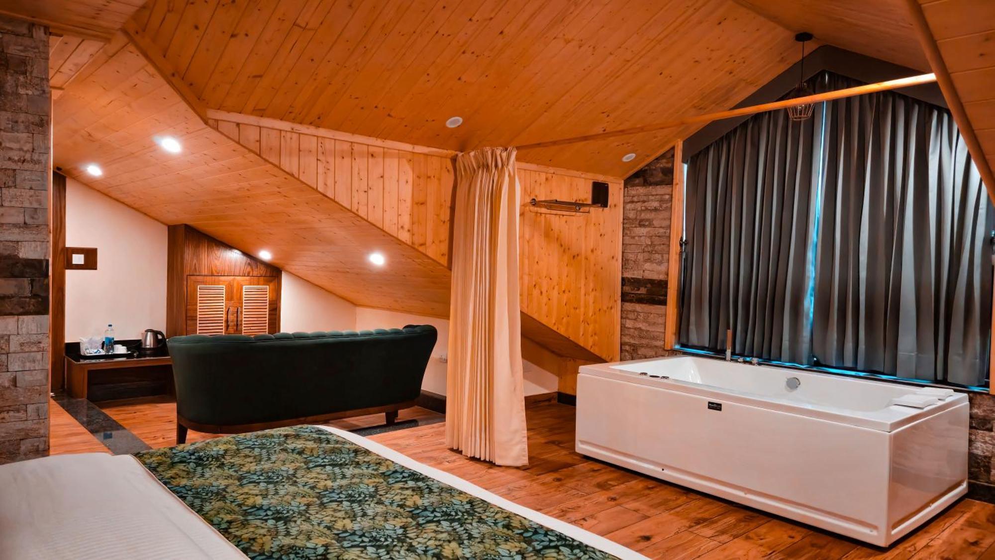 Hotel Nazaara - A Luxe Retreat Manāli Zewnętrze zdjęcie